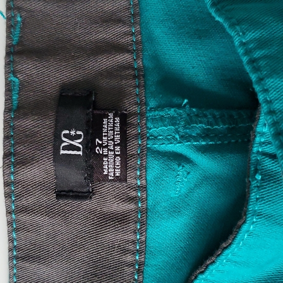 DC teal shorts - Picture 2 of 4